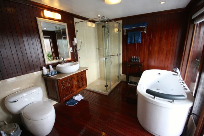 Paradise Peak Halong Bay luxury cruise Vietnam