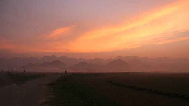 Burning rice straw ninh binh vietnam